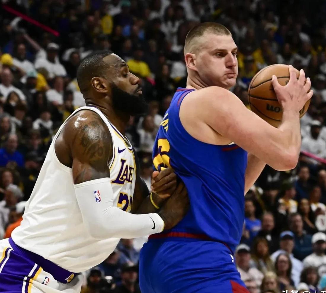 包含湖人横扫掘金,恩比德关键制胜的词条 包含湖人横扫掘金,恩比德关键制胜的词条