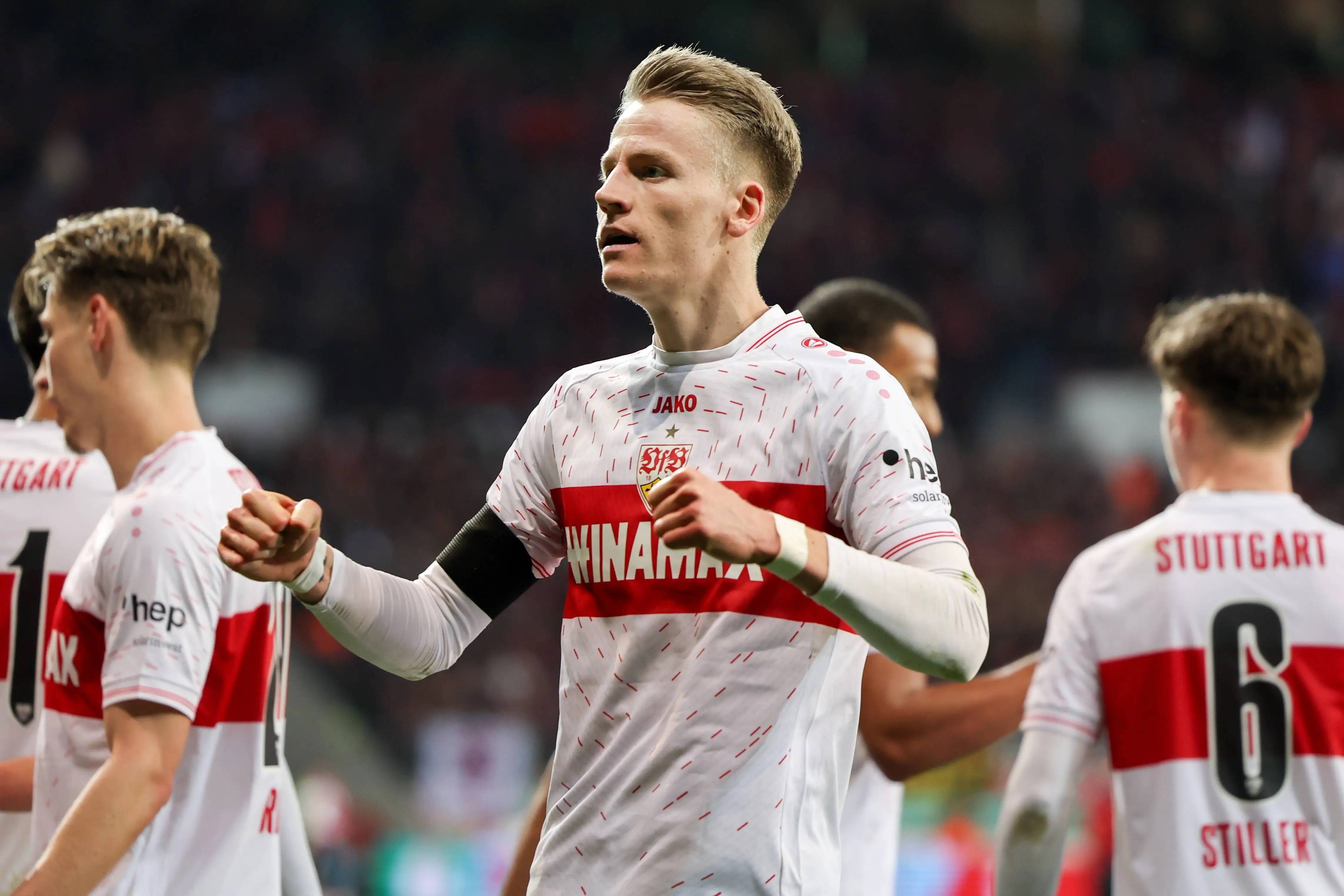 拜仁慕尼黑球员争议事件，俱乐部面临压力的简单介绍