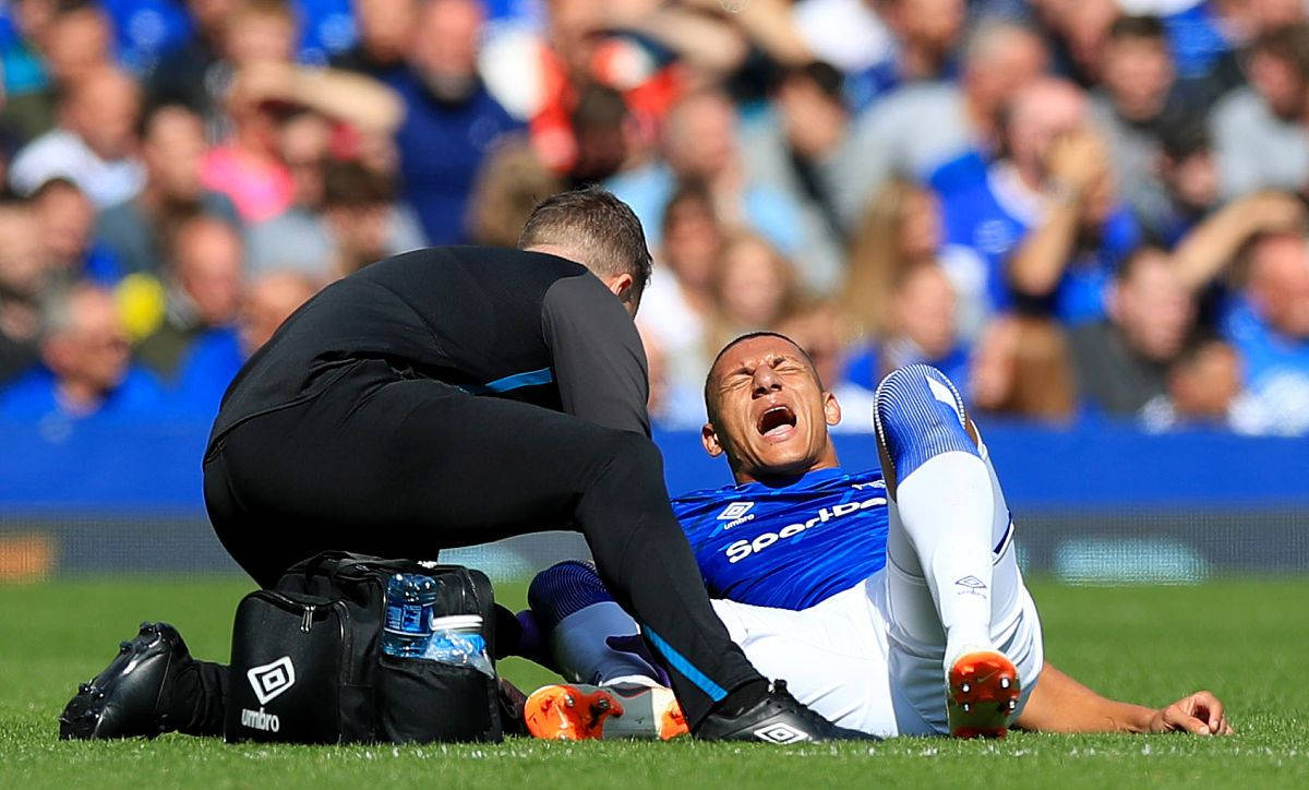 关于斯旺西客场挑战斯托克城，争取保级关键胜利的信息