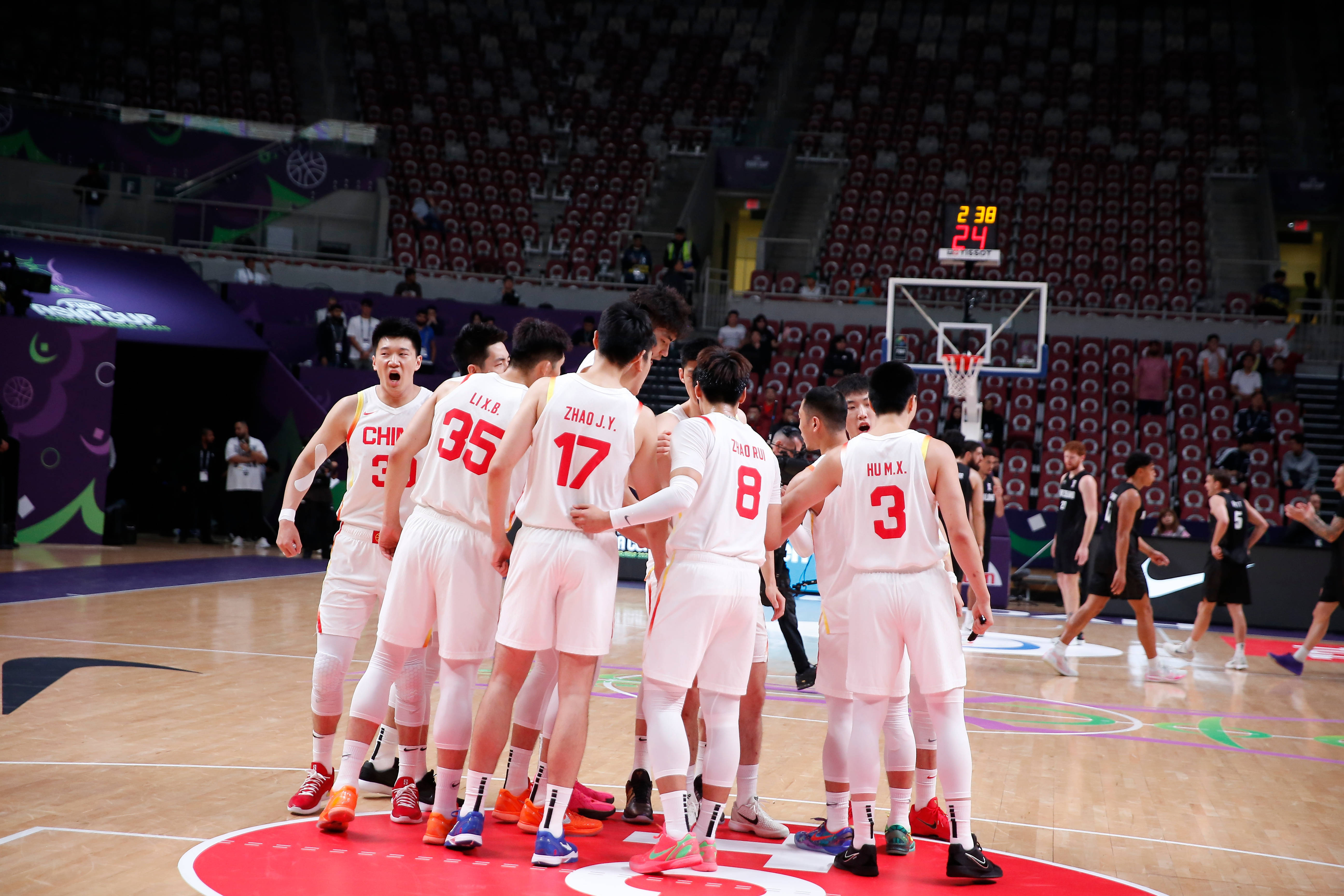 中国篮球职业联赛比拼激烈，球队实力对决的简单介绍