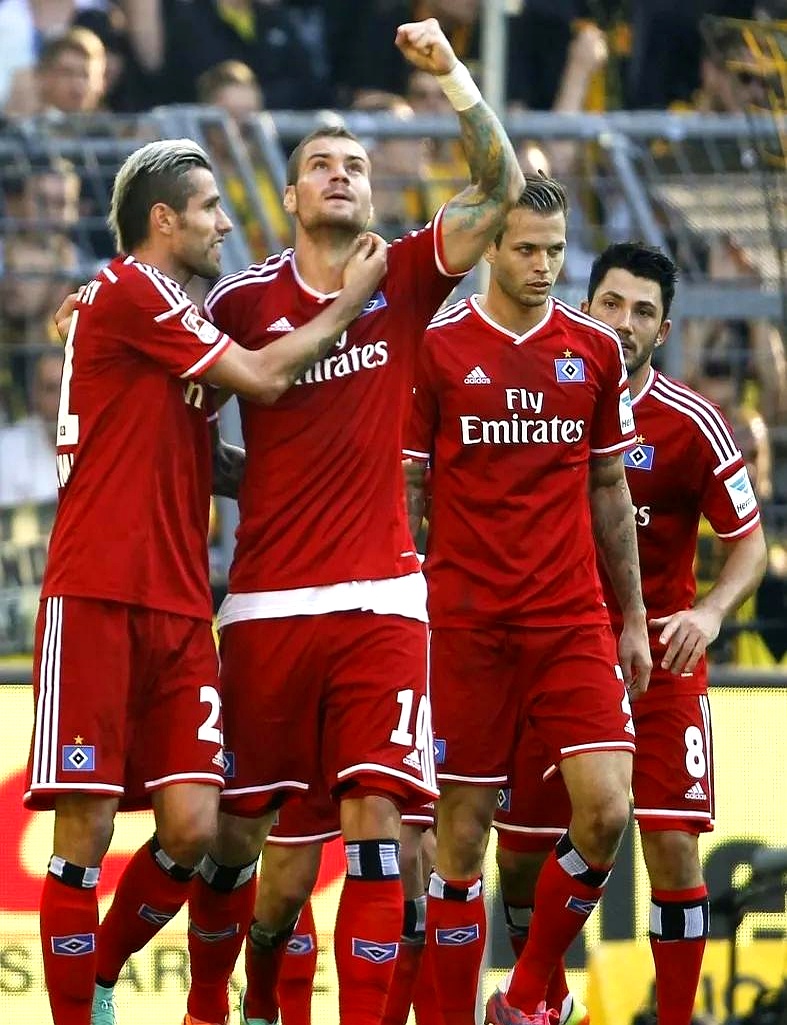 包含汉堡SV逆转艰难，球队心态强大再创辉煌的词条