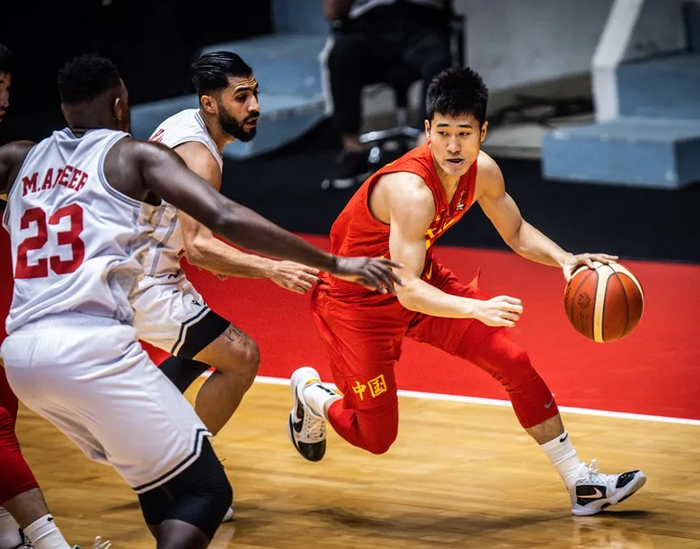 福建男篮突击成功，翻盘升至前十