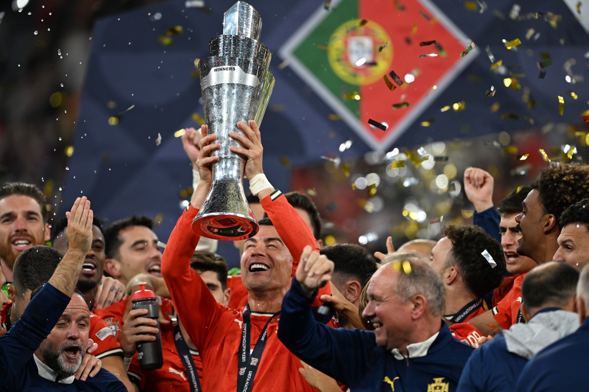 九游app下载-包含葡萄牙队力克英格兰队，林高远点燃赛场的词条