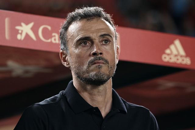 九游娱乐网站-巴黎险胜智利，阿什拉夫刷新纪录的简单介绍