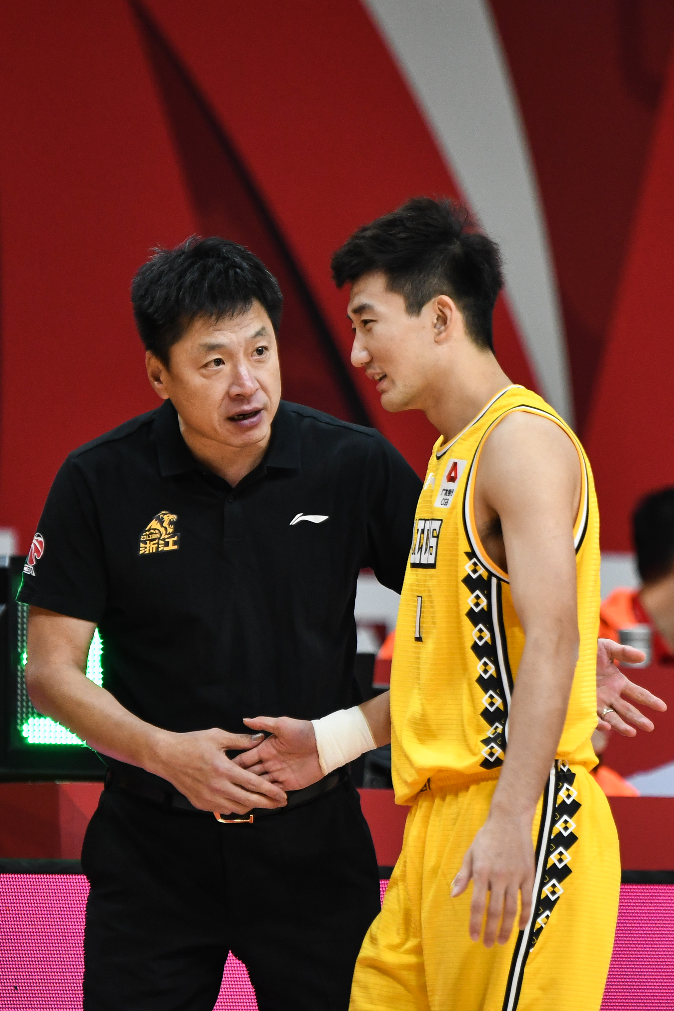 快船绝杀灰熊，胡金秋高光表现