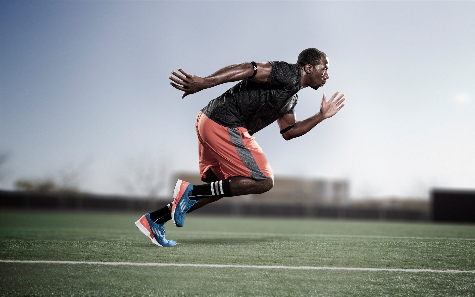 塞维利亚的大场面先生，当阿拉巴的斗牛舞步，遇上澳大利亚的袋鼠拳