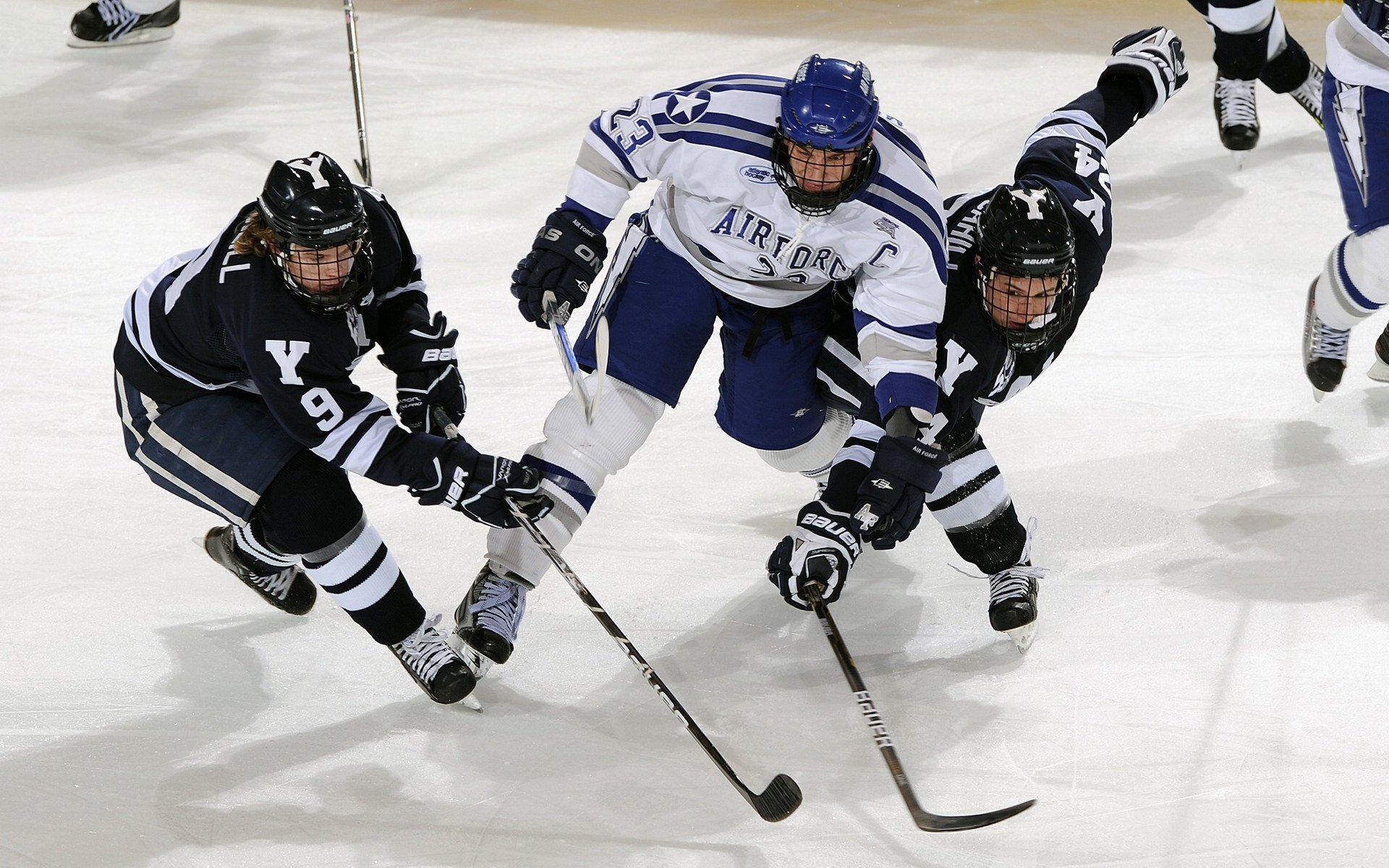 辽宁队翻盘篮网,小贾伦成为胜负手